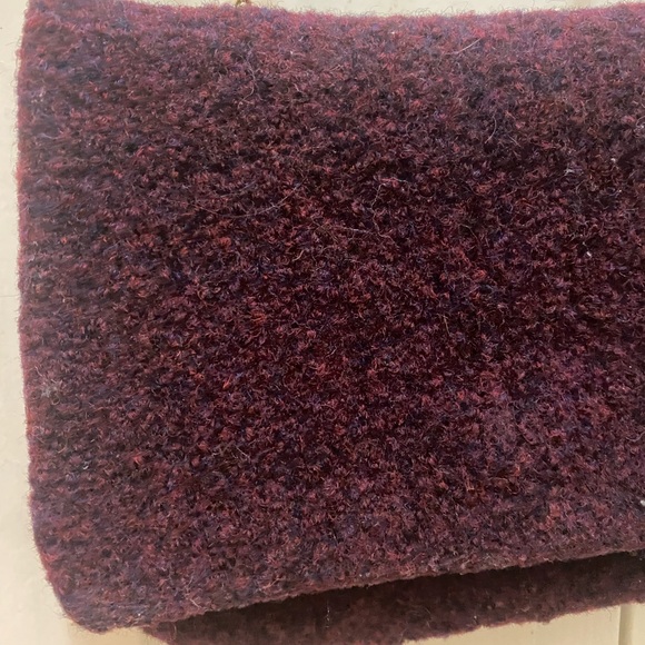 Sarah Oliver burgandy wool handbag - Picture 2 of 3